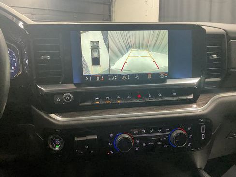 Used 2025 Chevrolet Silverado 1500 LTZ w/ LTZ Premium Package image 24