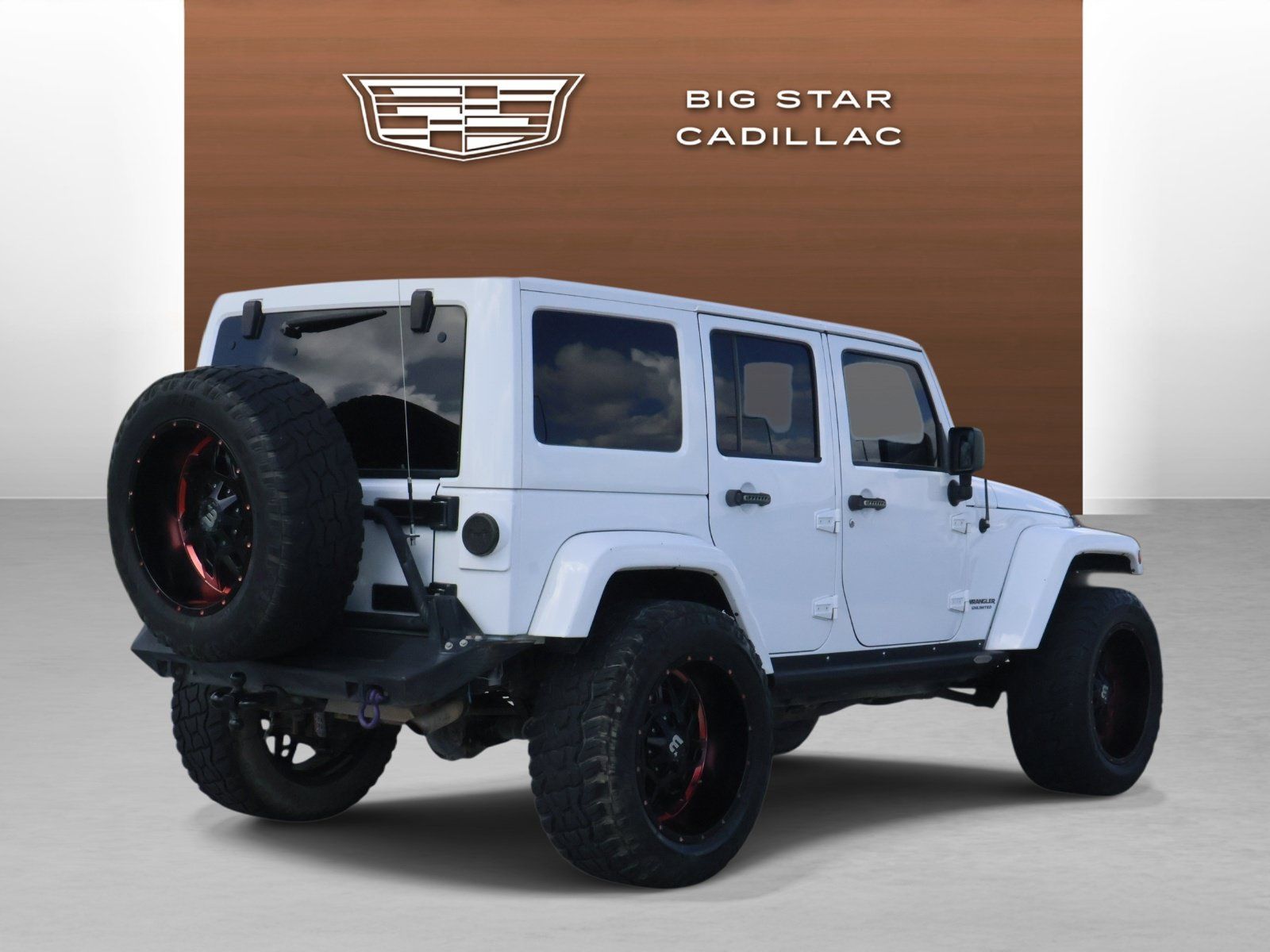 Used 2014 Jeep Wrangler Unlimited Rubicon w/ Connectivity Group AWD/4WD image 5