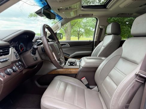 Used 2020 GMC Yukon Denali w/ Open Road Package AWD/4WD image 23