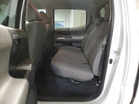 Used 2019 Toyota Tacoma SR5 image 22