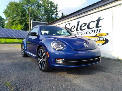 Used 2013 Volkswagen Beetle 2.0T FWD image 1