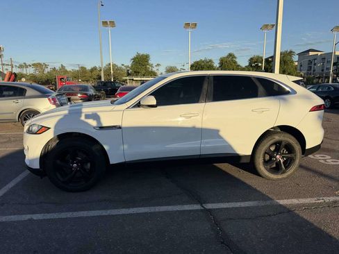 Used 2020 Jaguar F-PACE image 2