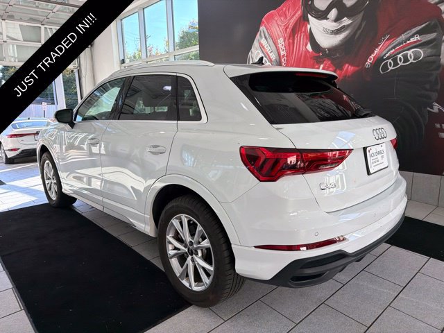 Used 2024 Audi Q3 2.0T Premium w/ Convenience Package AWD/4WD image 3