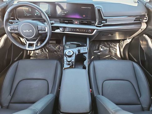 Used 2025 Kia Sportage EX image 15