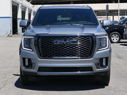 Used 2024 GMC Yukon Denali Ultimate AWD/4WD image 6