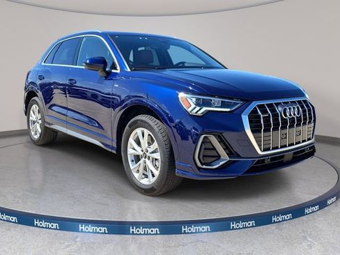 Used 2025 Audi Q3 2.0T Premium w/ Convenience Package image 4