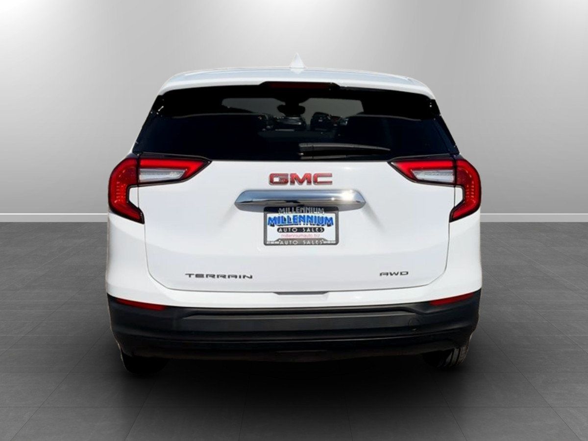 Used 2024 GMC Terrain SLE AWD/4WD image 6