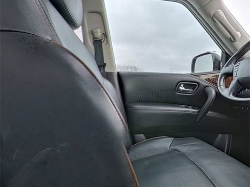 Used 2020 Nissan Armada Platinum image 31