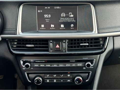 Used 2018 Kia Optima LX image 11