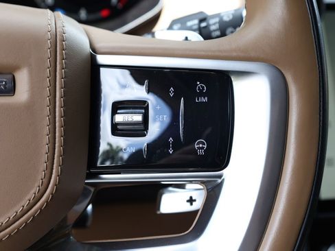 Used 2023 Land Rover Range Rover Long Wheelbase Autobiography image 42