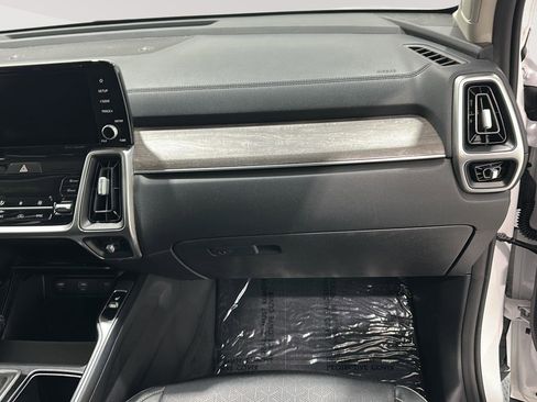 Used 2022 Kia Sorento S w/ Panoramic Sunroof Package image 26