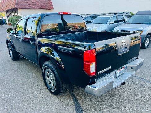 Used 2011 Nissan Frontier S RWD image 4