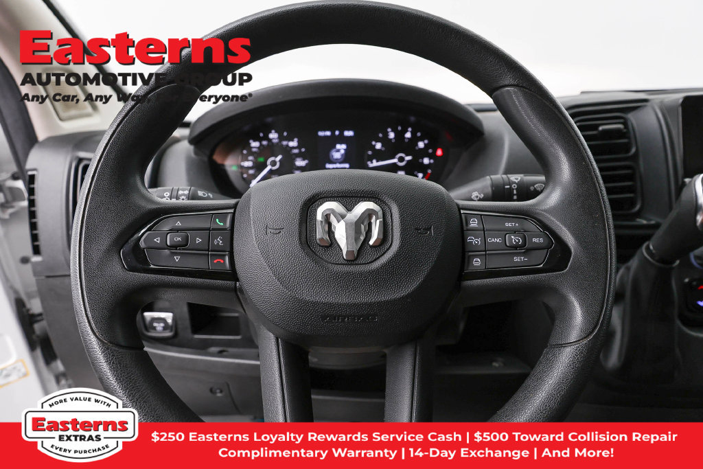 Used 2025 RAM ProMaster 2500 w/ Convenience Group FWD image 11