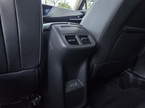 Used 2023 Buick Envision Essence image 30