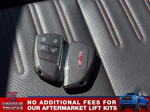 Used 2025 GMC Sierra 2500 AT4X AWD/4WD image 34
