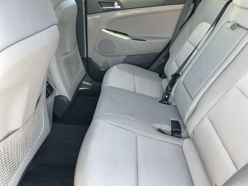 Used 2017 Hyundai Tucson Sport FWD image 16