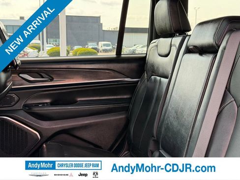 Used 2023 Jeep Grand Cherokee L Overland w/ Rear Seat Video Group I AWD/4WD image 29