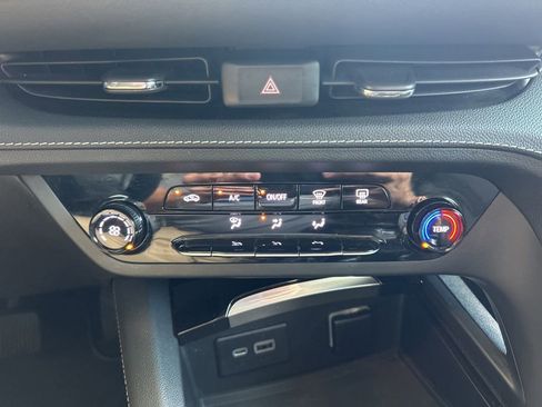 Used 2021 Buick Envision Preferred FWD image 14