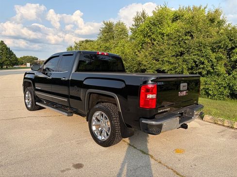 Used 2014 GMC Sierra 1500 SLT w/ SLT Preferred Package AWD/4WD image 3