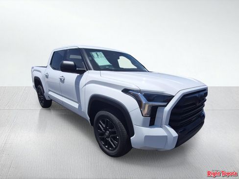 New 2026 Toyota Tundra SR5 w/ SR5 Premium Package AWD/4WD image 9