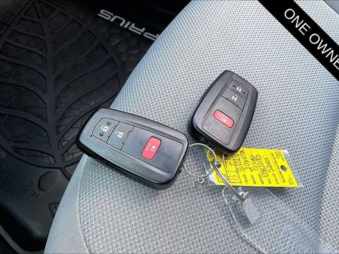 Used 2019 Toyota Prius LE image 32