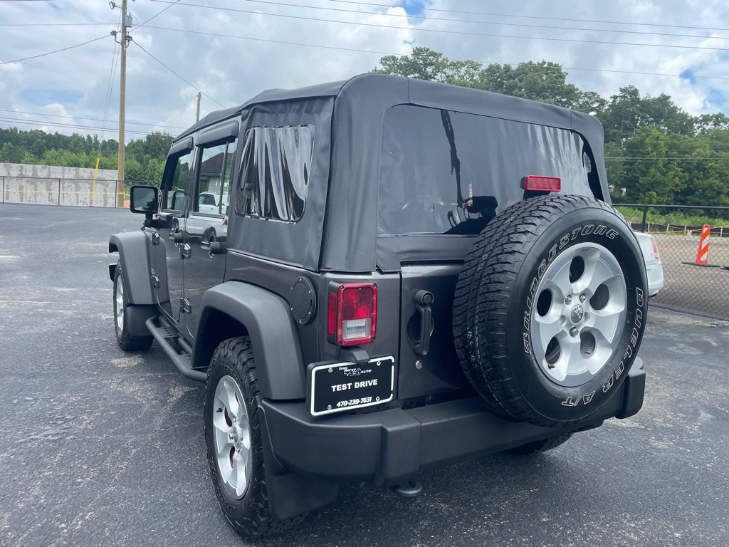 Used 2018 Jeep Wrangler Unlimited Sport AWD/4WD image 4