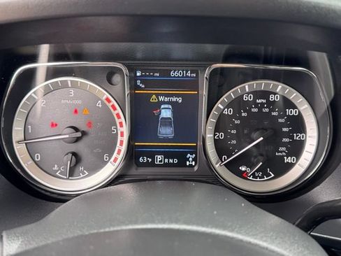Used 2019 Nissan Titan PRO-4X w/ Pro-4x Utility Package AWD/4WD image 17