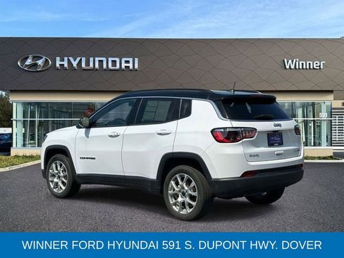 Used 2025 Jeep Compass Limited AWD/4WD image 3