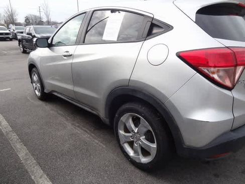Used 2016 Honda HR-V EX image 5