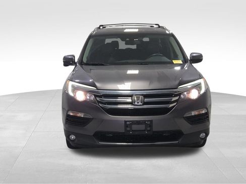 Used 2017 Honda Pilot Touring image 2