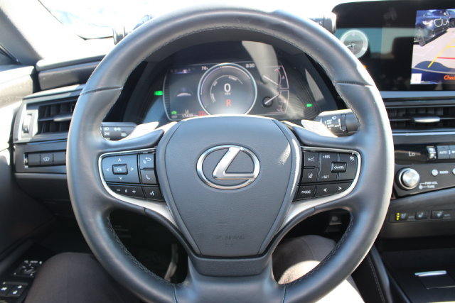 Certified 2025 Lexus ES 300h w/ Premium Package FWD image 16