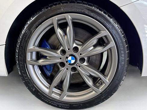 Used 2016 BMW M235i Convertible image 29