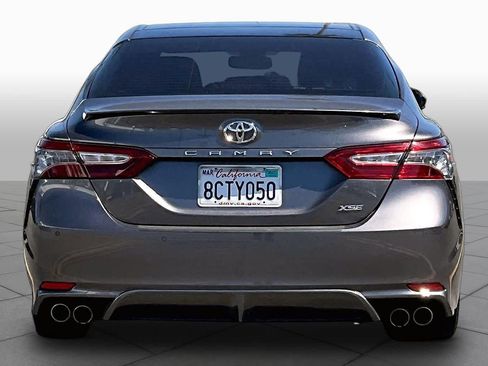 Used 2018 Toyota Camry XSE FWD image 4