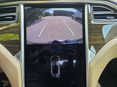 Used 2014 Tesla Model S P85 RWD image 22