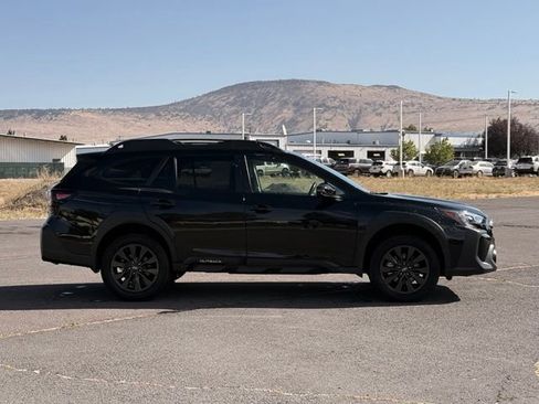 Used 2025 Subaru Outback Touring AWD/4WD image 6