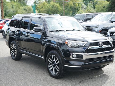 Used 2019 Toyota 4Runner Limited image 7