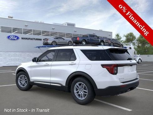 New 2025 Ford Explorer Active image 5