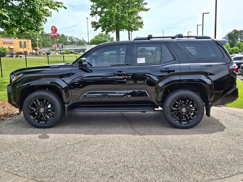 New 2026 Toyota 4Runner 4WD image 4