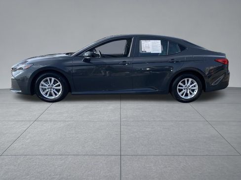 Used 2026 Toyota Camry LE image 4