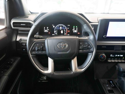 Certified 2025 Toyota 4Runner SR5 RWD image 22