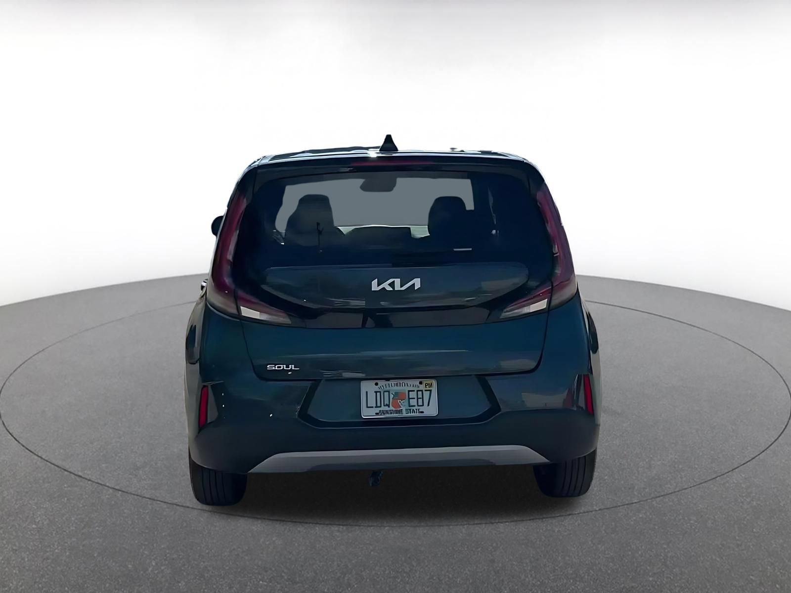 Used 2025 Kia Soul LX w/ LX Technology Package FWD image 12