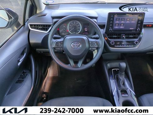 Used 2021 Toyota Corolla LE image 13