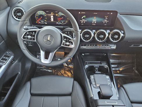 Certified 2023 Mercedes-Benz GLA 250 image 25