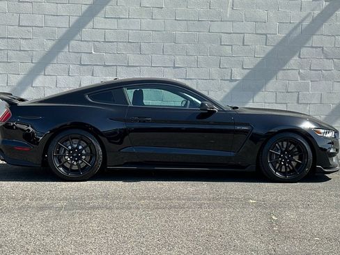 Used 2018 Ford Mustang Shelby GT350 w/ Electronics Package RWD image 3
