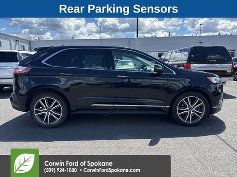 Used 2019 Ford Edge Titanium w/ Equipment Group 301A AWD/4WD image 8