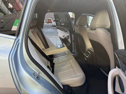 Used 2018 BMW X3 xDrive30i AWD/4WD image 19