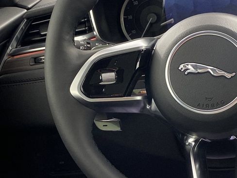 New 2023 Jaguar F-PACE S image 15