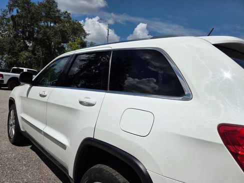Used 2013 Jeep Grand Cherokee Laredo image 10