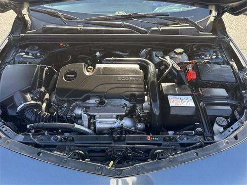 Used 2020 Chevrolet Malibu LS image 33