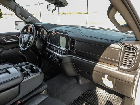 Used 2026 Chevrolet Silverado 1500 LT AWD/4WD image 17
